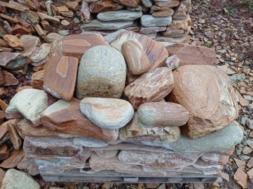 Златолит жёлтый, жёлто-зелёный глыбки и валуны для ланшафтного дизайна купить в Калужской области