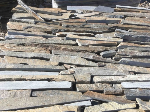 Горбушка златолит мультиколор для облицовки купить в Калужской области