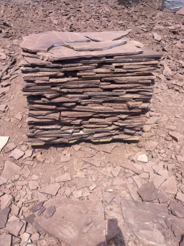 Плитняк лемезит бордовый для цоколя 1,5-2 см купить в Калужской области