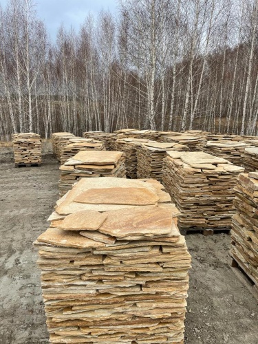 Плитняк златолит жёлтый для фасада 1,5-3 см купить в Калужской области