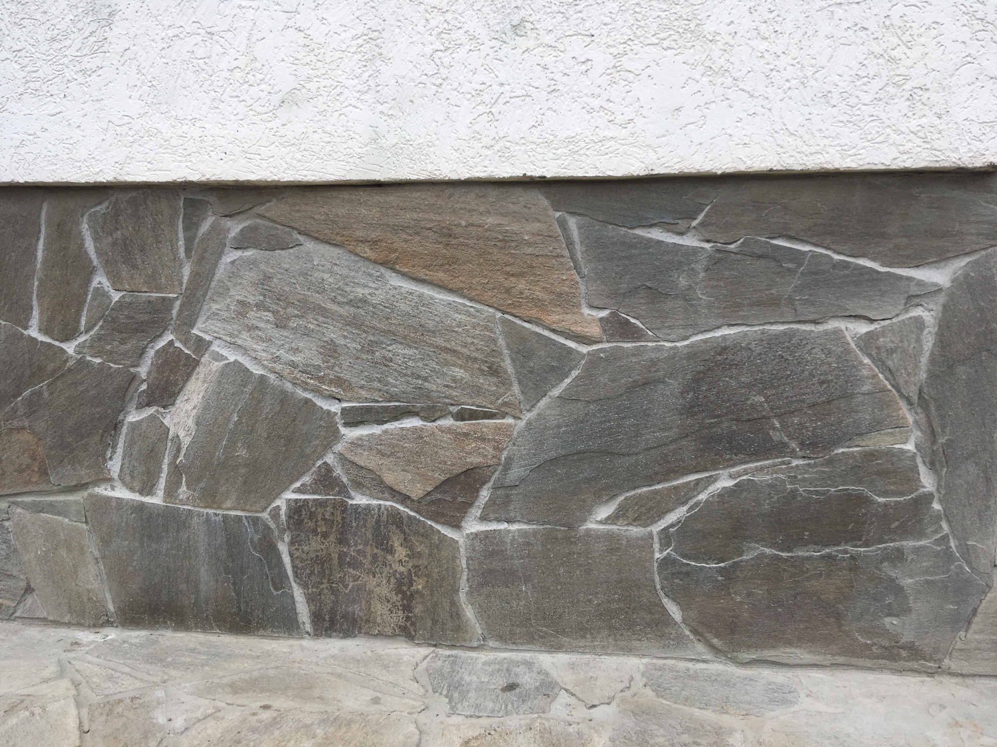 Плитняк златолит Уральский  для фасада купить в Калужской области