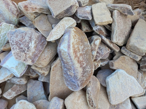 Златолит жёлтый, жёлто-зелёный глыбки и валуны для ланшафтного дизайна купить в Калужской области