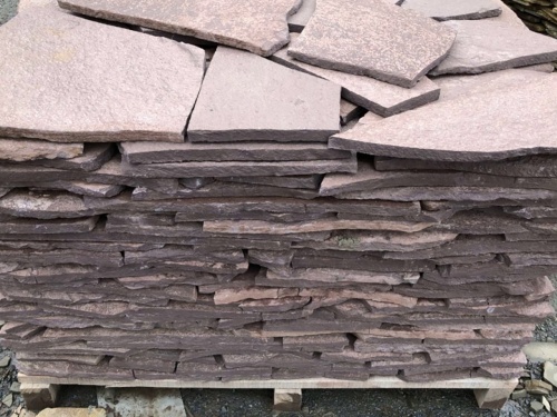 Плитняк лемезит бордовый для облицовки цоколя 20-25 мм  купить в Калужской области