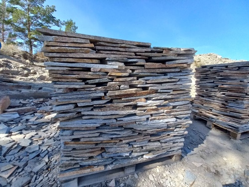 Плитняк златолит серебристый для фасада купить в Калужской области