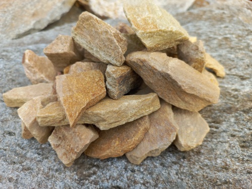 Златолит жёлтый декоративная каменная крошка купить в Калужской области