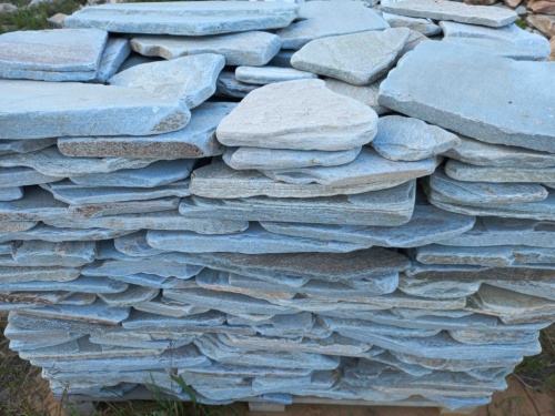 Плитняк златолит зелёный галтованный для цоколя купить в Калужской области